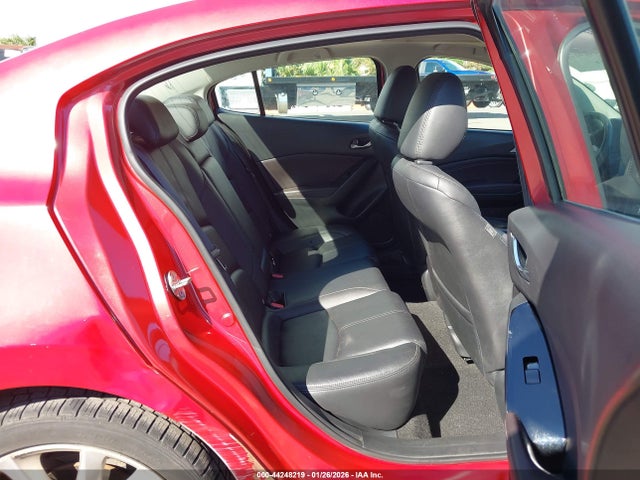 3MZBN1V77HM114704 Mazda Mazda3 Touring