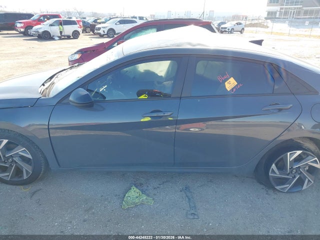 2025 Hyundai Elantra Sel Sport მანქანა იყიდება აუქციონზე, vin: KMHLM4DG1SU058738, აუქციონის ნომერი: 44248222
