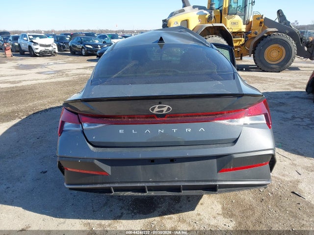 2025 Hyundai Elantra Sel Sport მანქანა იყიდება აუქციონზე, vin: KMHLM4DG1SU058738, აუქციონის ნომერი: 44248222