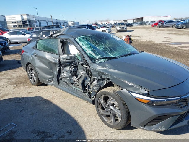 2025 Hyundai Elantra Sel Sport მანქანა იყიდება აუქციონზე, vin: KMHLM4DG1SU058738, აუქციონის ნომერი: 44248222