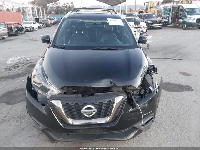 3N1CP5CU6KL556407 Nissan KICKS SR