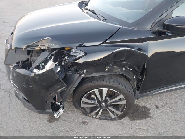 3N1CP5CU6KL556407 Nissan KICKS SR