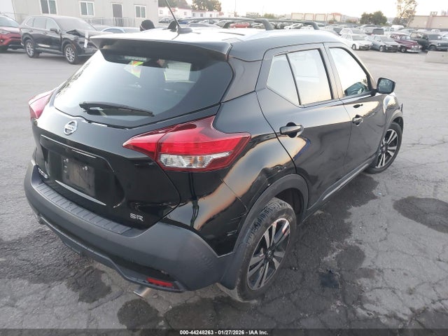3N1CP5CU6KL556407 Nissan KICKS SR