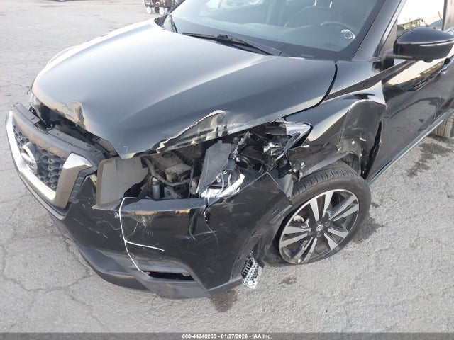 3N1CP5CU6KL556407 Nissan KICKS SR