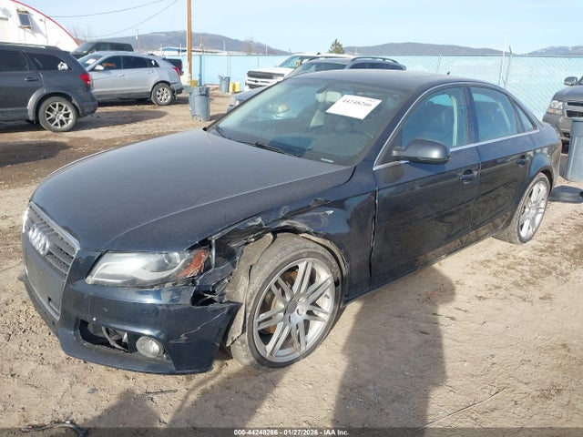 2010 AUDI A4 WAUMFAFLXAN012567 Photo 1