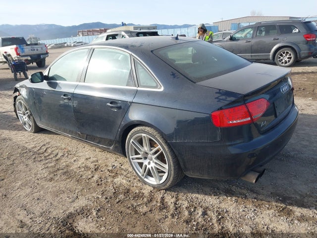 2010 AUDI A4 WAUMFAFLXAN012567 Photo 2