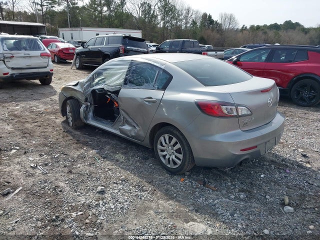 2013 MAZDA MAZDA3 JM1BL1U74D1765757 Photo 2