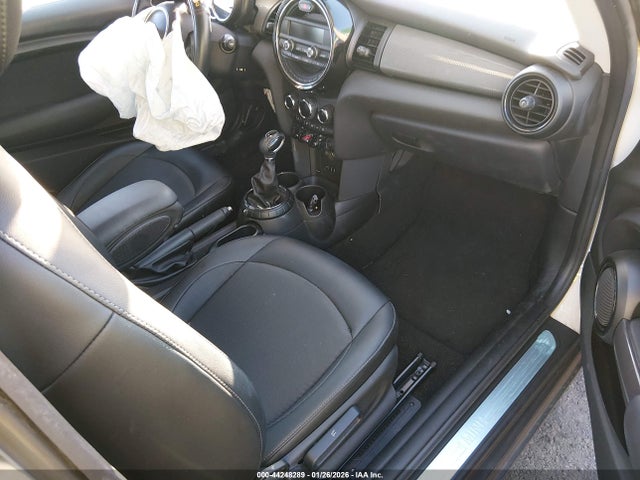 2015 MINI HARDTOP WMWXM5C51FT942621 Photo 4