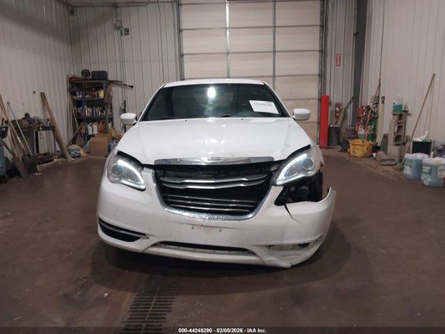 Aukcja sprzedaży 2014 Chrysler 200 Touring, vin: 1C3CCBBG4EN235915, numer aukcji: 44248290
