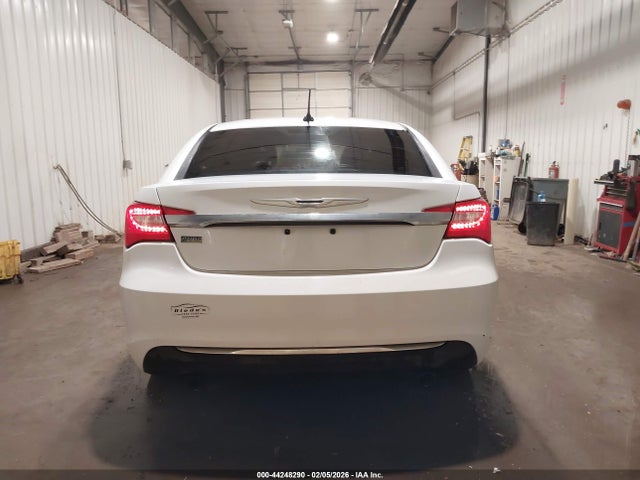 Aukcja sprzedaży 2014 Chrysler 200 Touring, vin: 1C3CCBBG4EN235915, numer aukcji: 44248290