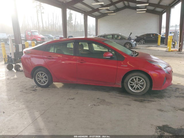 JTDKBRFU8G3532042 Toyota Prius Two