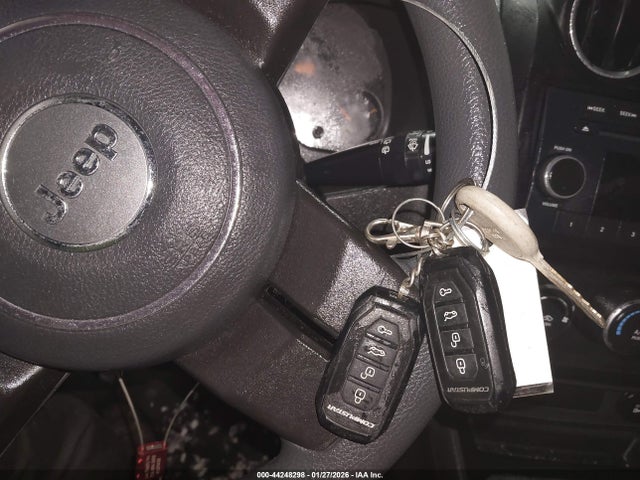 1C4NJDBB7ED879683 Jeep Compass Sport