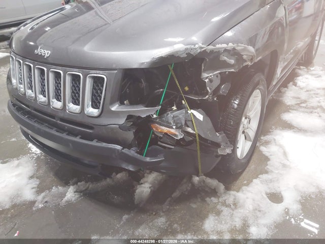 1C4NJDBB7ED879683 Jeep Compass Sport