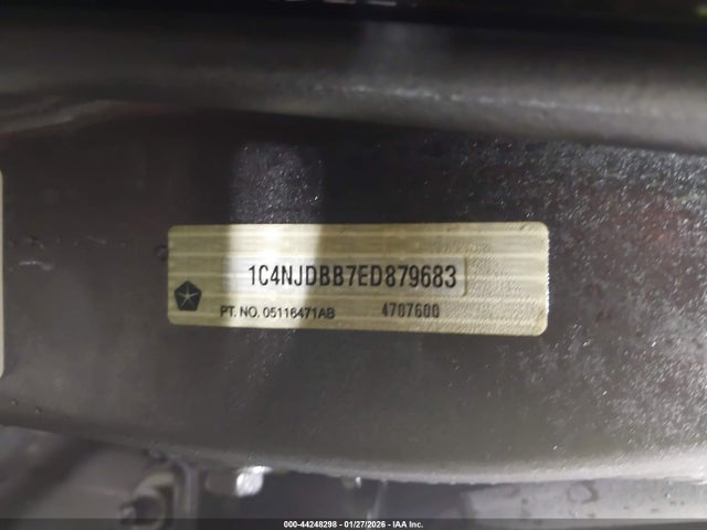 1C4NJDBB7ED879683 Jeep Compass Sport
