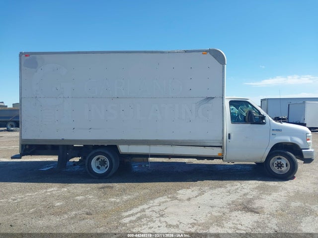 44248319 :رقم المزاد ، 1FDWE3FLXDDB15942 vin ، 2013 Ford E-350 Cutaway مزاد بيع