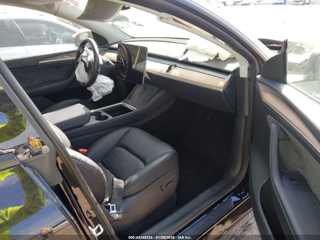Продаж на аукціоні авто 2023 Tesla Model Y Awd/long Range Dual Motor All-wheel Drive, vin: 7SAYGAEE2PF967779, номер лоту: 44248324