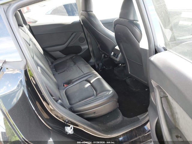 Продаж на аукціоні авто 2023 Tesla Model Y Awd/long Range Dual Motor All-wheel Drive, vin: 7SAYGAEE2PF967779, номер лоту: 44248324