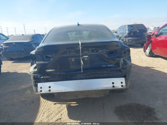 Lexus IS 300 2019 JTHBA1D20K5091993 Image 17