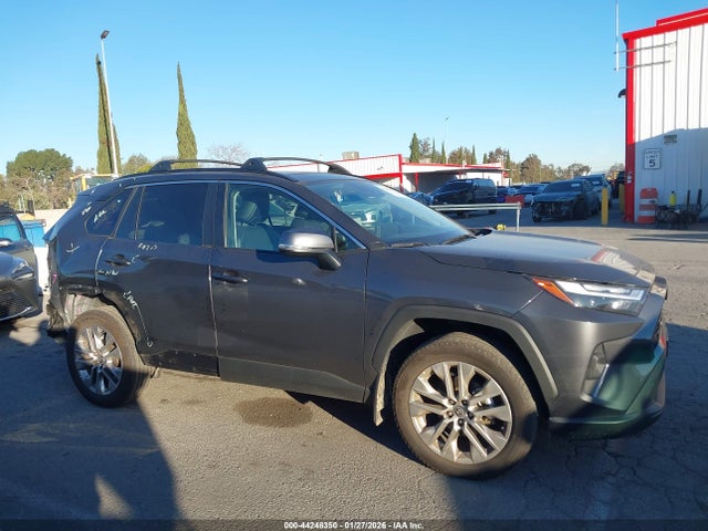 Toyota Rav4 Xle Premium 2025 2T3C1RFV9SW388801 Image 14