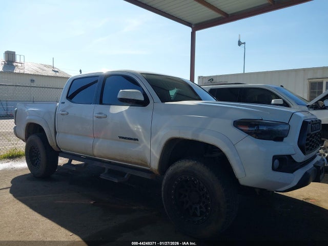 3TMAZ5CN0NM180129 Toyota Tacoma Sr5 V6