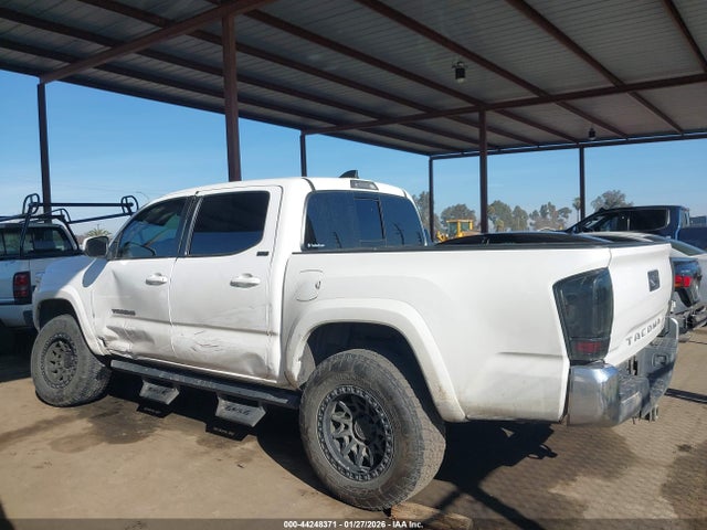 3TMAZ5CN0NM180129 Toyota Tacoma Sr5 V6
