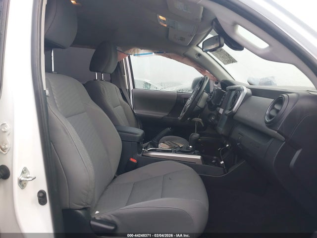 2022 TOYOTA TACOMA 3TMAZ5CN0NM180129 Photo 4
