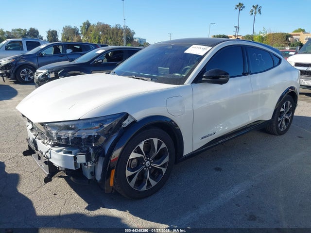 Ford Mustang Mach-e Premium 2021 3FMTK3R71MMA62496 Image 2