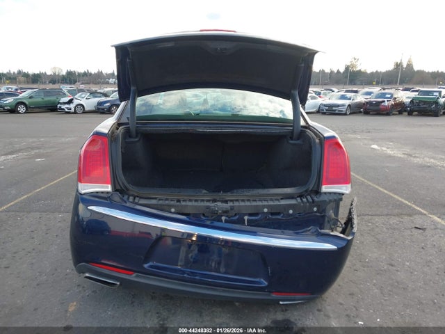 44248382 :رقم المزاد ، 2C3CCAAG0HH608179 vin ، 2017 Chrysler 300 Limited مزاد بيع