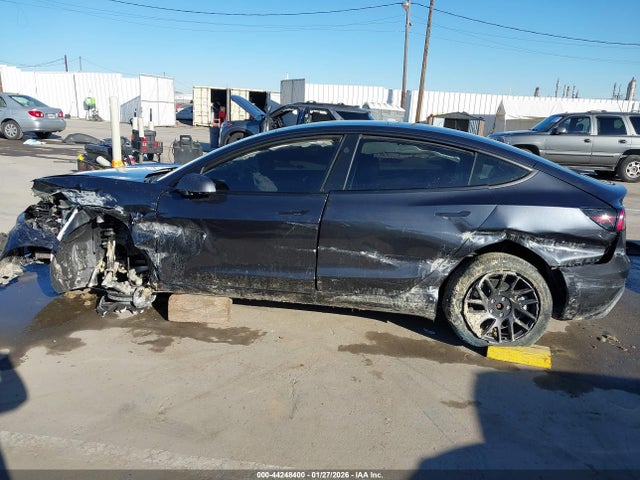 Продаж на аукціоні авто 2026 Tesla Model 3 Premium Rear-wheel Drive, vin: 5YJ3E1EA3TF130091, номер лоту: 44248400