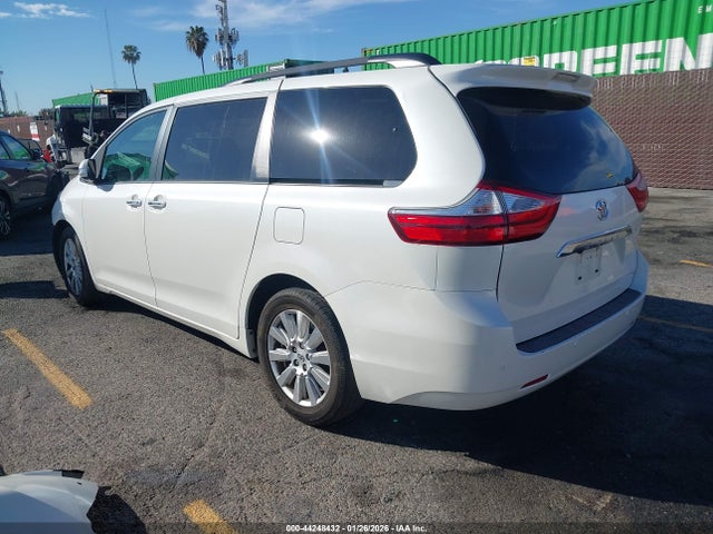 5TDYZ3DCXHS814440 Toyota Sienna Limited Premium 7 Passenger