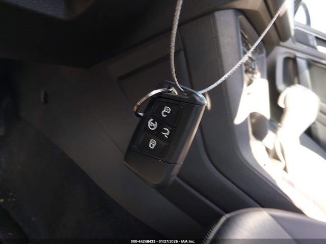 44248433 :رقم المزاد ، 3VVNB7AX2RM183840 vin ، 2024 Volkswagen Tiguan 2.0t Se/2.0t Wolfsburg Edition مزاد بيع