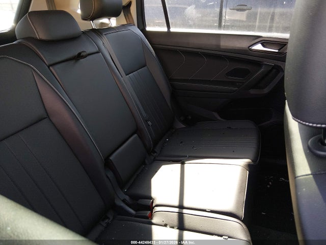 44248433 :رقم المزاد ، 3VVNB7AX2RM183840 vin ، 2024 Volkswagen Tiguan 2.0t Se/2.0t Wolfsburg Edition مزاد بيع