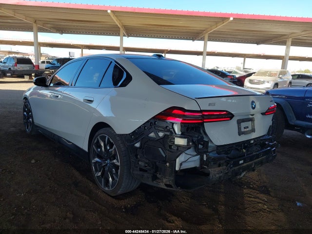 2025 Bmw I5 Edrive40 მანქანა იყიდება აუქციონზე, vin: WBY33FK04SCT65866, აუქციონის ნომერი: 44248434