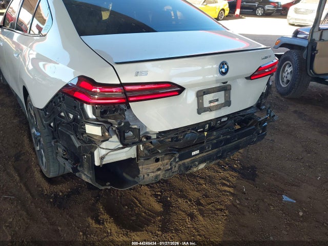 2025 Bmw I5 Edrive40 მანქანა იყიდება აუქციონზე, vin: WBY33FK04SCT65866, აუქციონის ნომერი: 44248434