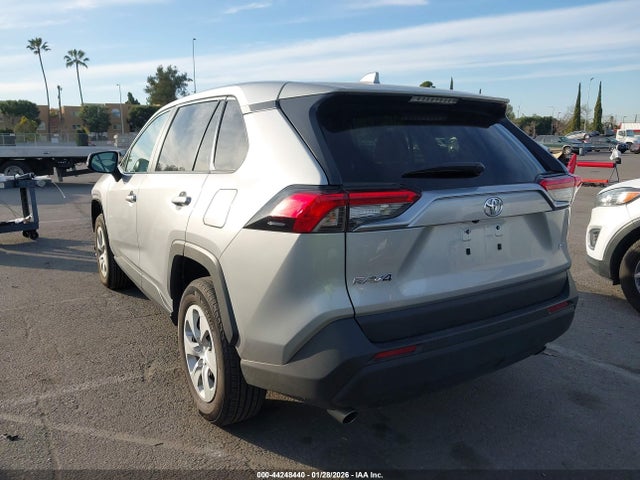 Toyota RAV4 LE 2025 2T3K1RFV6SW385852 Image 3