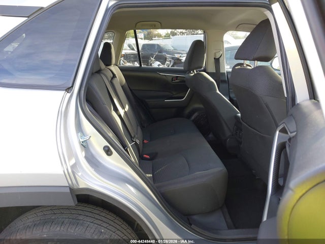 Toyota RAV4 LE 2025 2T3K1RFV6SW385852 Image 8