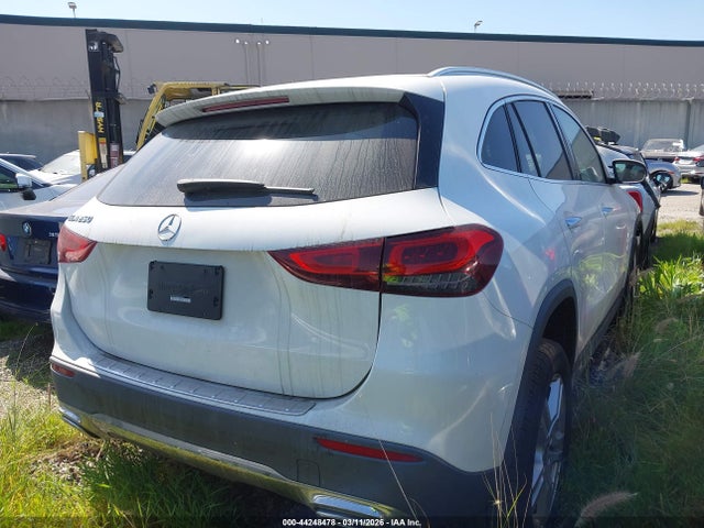 W1N4N4GB8NJ396688 Mercedes-Benz GLA 250