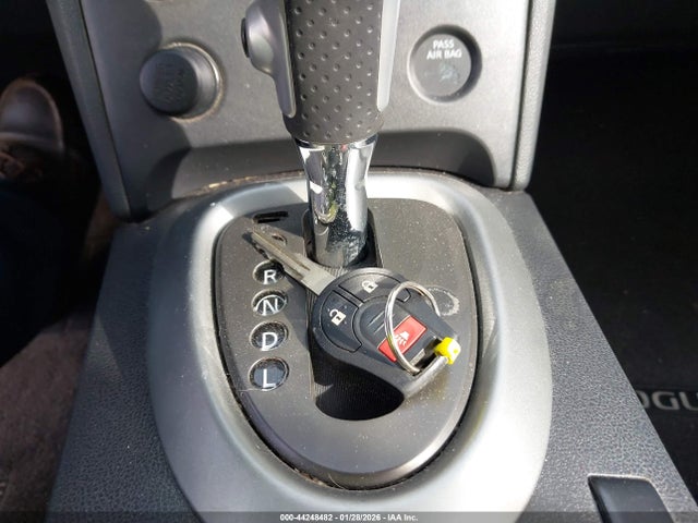 JN8AS5MT1FW164948 Nissan Rogue Select S