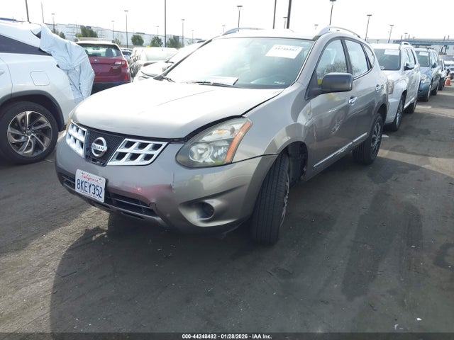 JN8AS5MT1FW164948 Nissan Rogue Select S
