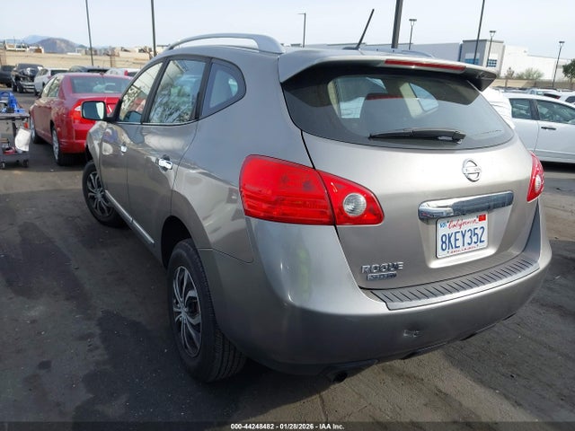 JN8AS5MT1FW164948 Nissan Rogue Select S