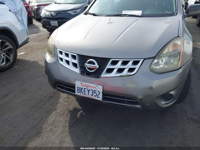 JN8AS5MT1FW164948 Nissan Rogue Select S