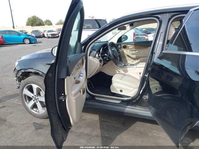 WDC0G4JB4JV052538 Mercedes-Benz GLC 300
