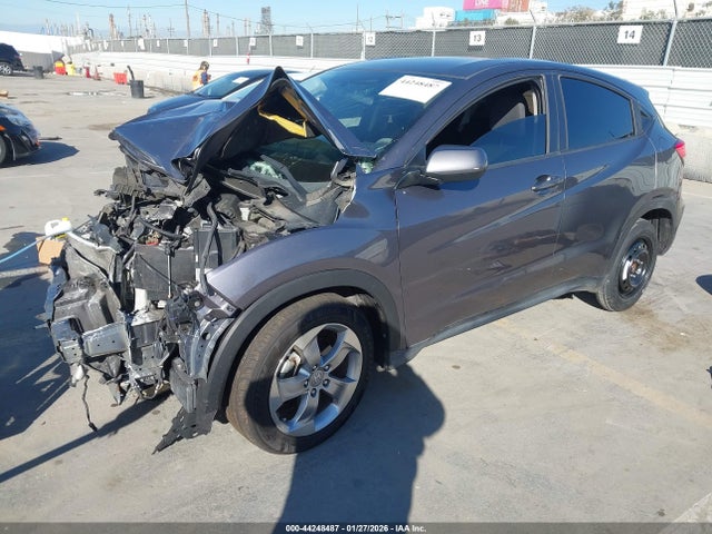 3CZRU5H3XKG712015 Honda HR-V LX