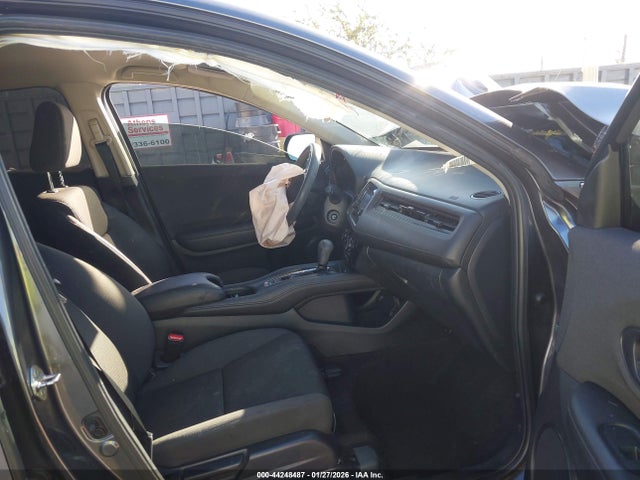 3CZRU5H3XKG712015 Honda HR-V LX