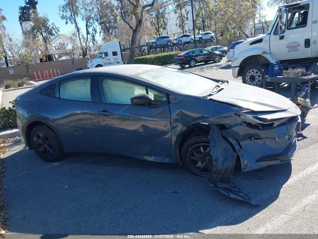 JTDACAAU3R3042953 Toyota Prius Le