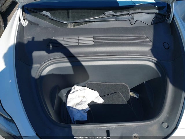 2020 TESLA MODEL Y 5YJYGDEE1LF048445 Photo 9