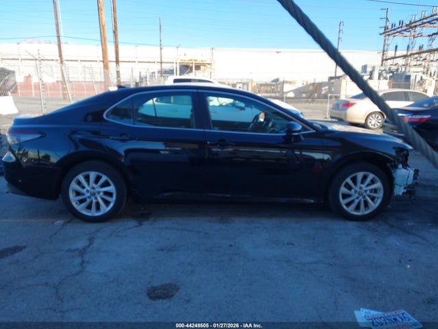 4T1C11AK5RU220266 Toyota CAMRY LE
