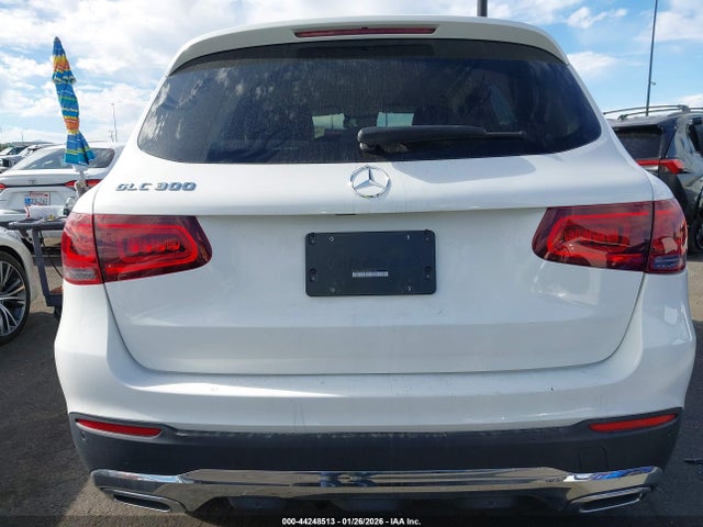W1N0G8DB7NV332123 Mercedes-Benz Glc 300 Suv