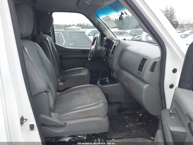 1N6BF0KM2HN805212 Nissan Nv Cargo Nv1500 Sv V6