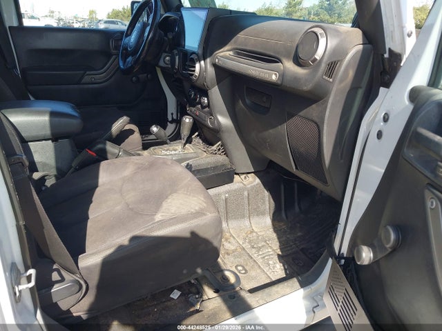 2013 JEEP WRANGLER UNLIMITED 1C4BJWDG9DL654998 Photo 4